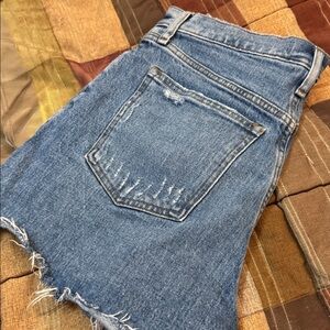 Abercrombie & Fitch Curve Love 4in Mom Jean Shorts